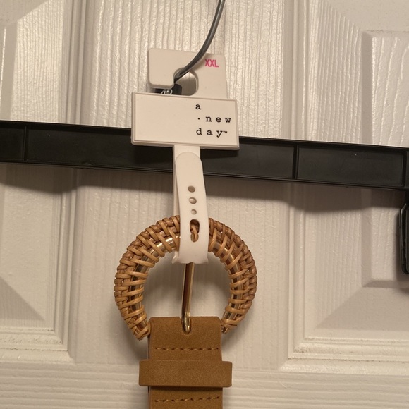 Brand New A New Day Beige Woman’s Belt… size XXL - Picture 4 of 6